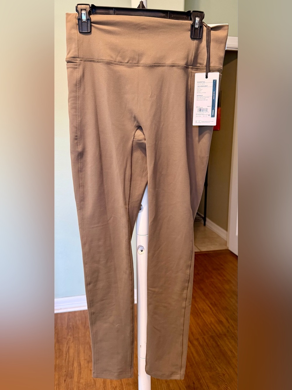 NWT Calia Essential Legging